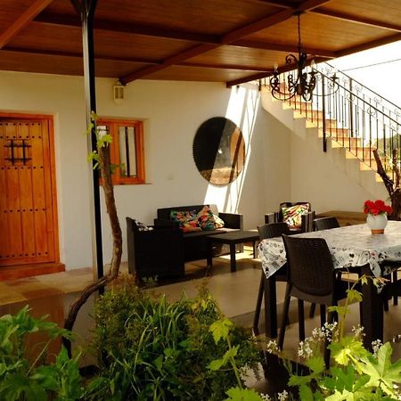 The Shed Villa Cehegin Bagian luar foto