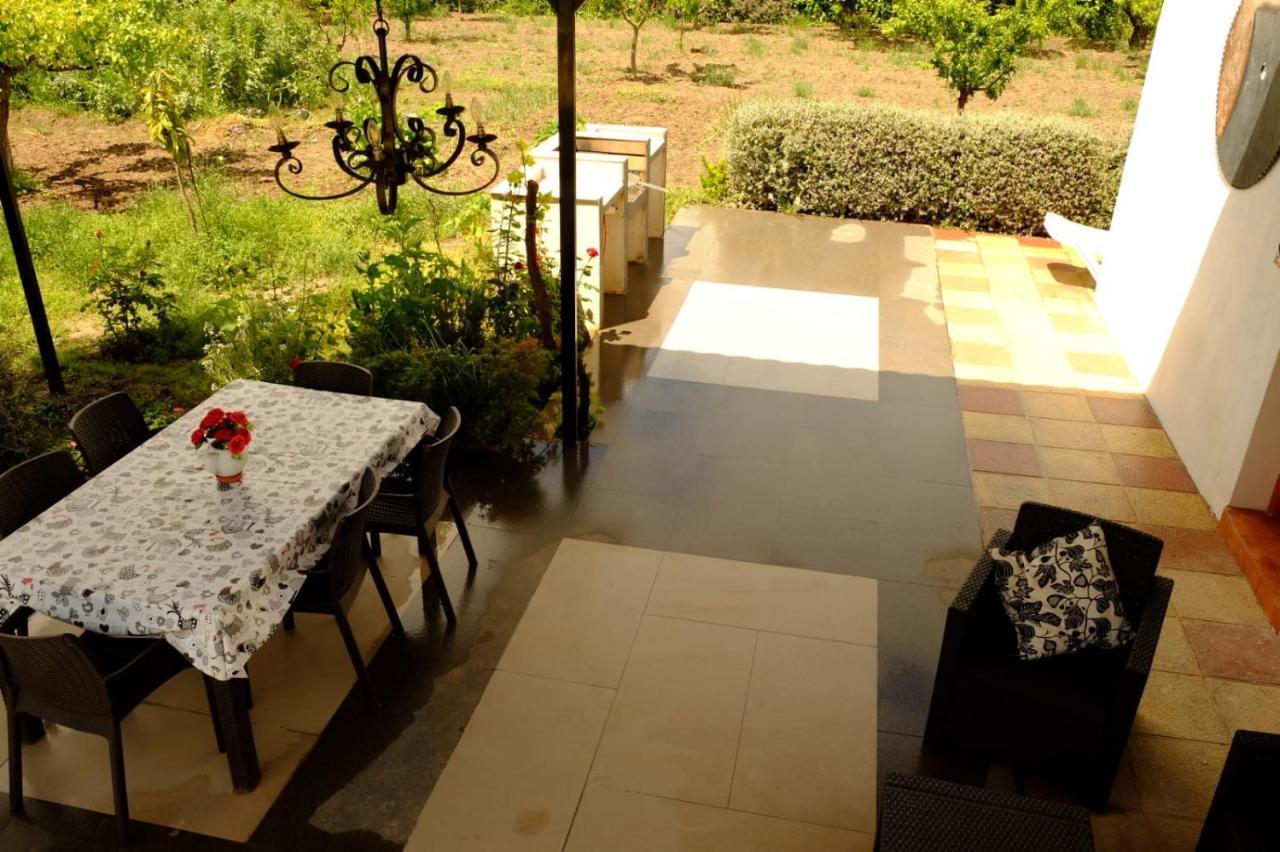 The Shed Villa Cehegin Bagian luar foto